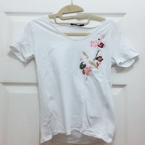 Boohoo embroidered floral tee